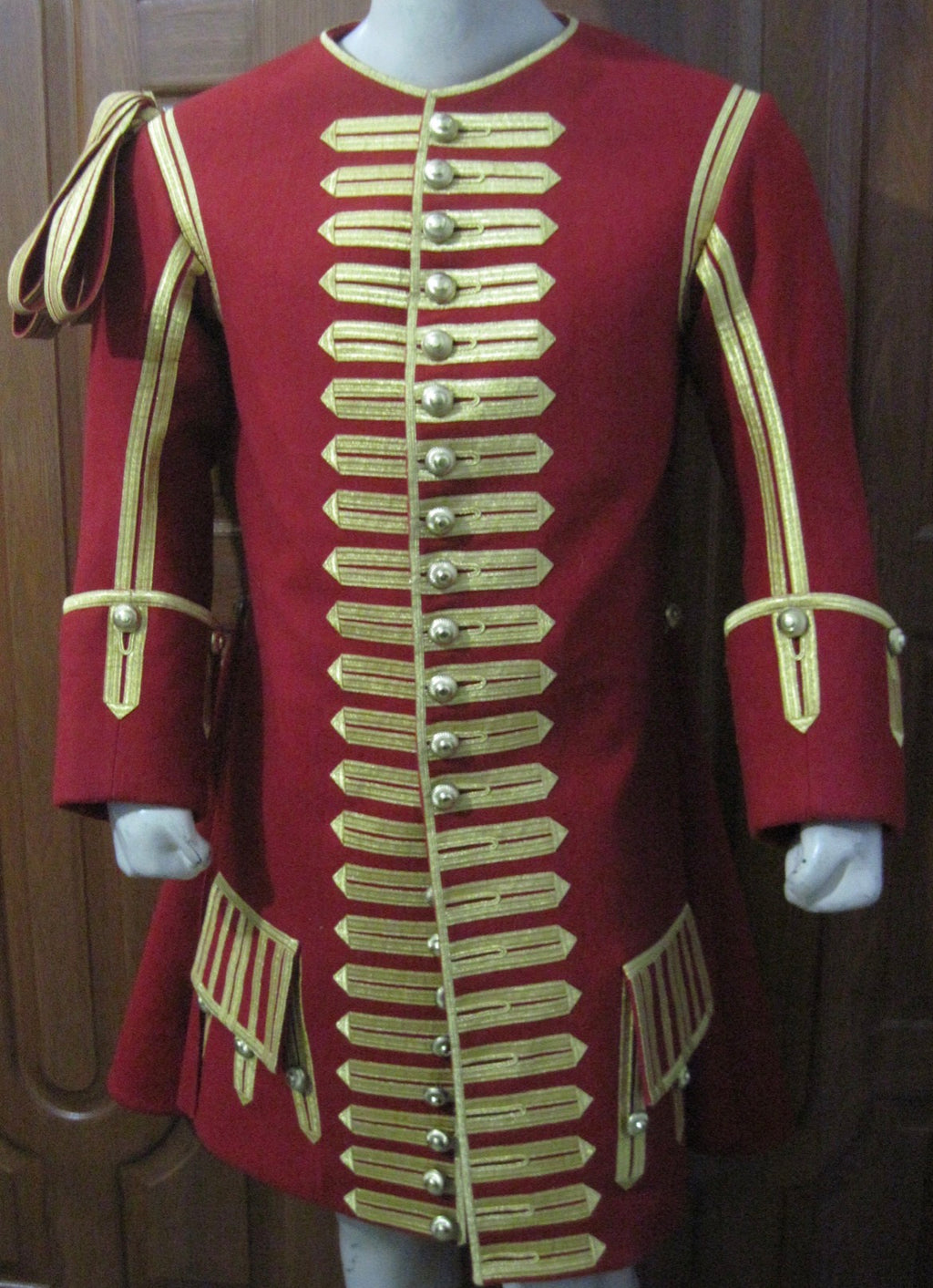 Officers Long Jacket Europa 17th-18th Century.      Yngre Karolinsk Officersrock