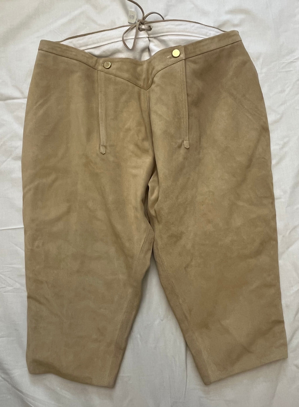 Leather Trousers 17th-18th Century                         Läderbyxor Karolinska