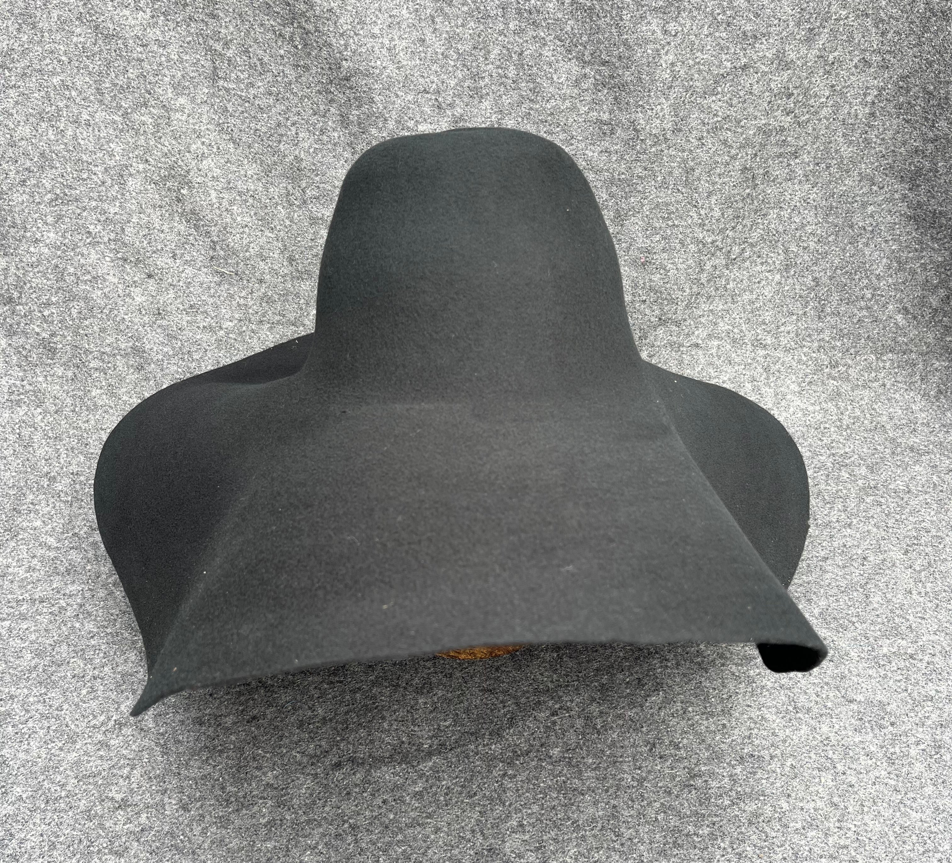 Hat caplin Hatt kaplin