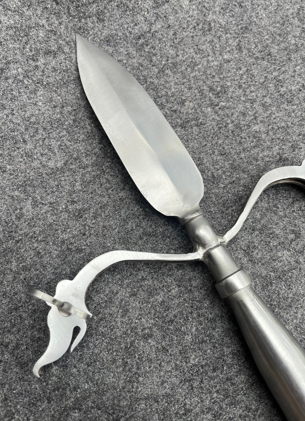Linstock Luntbardisan